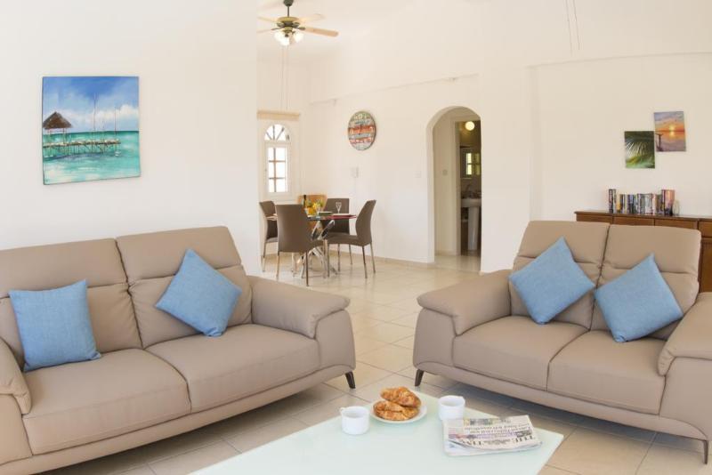 Bungalow Mikaella By Ezoria Villas Coral Bay Exterior photo